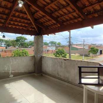 Casa em Pirassununga, bairro Vila Constituição