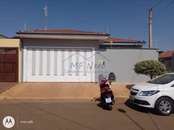 Casa, código 10133331 em Pirassununga, bairro Jardim Treviso