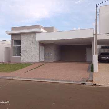 Casa de Condomínio em Pirassununga, bairro Jardim Primavera