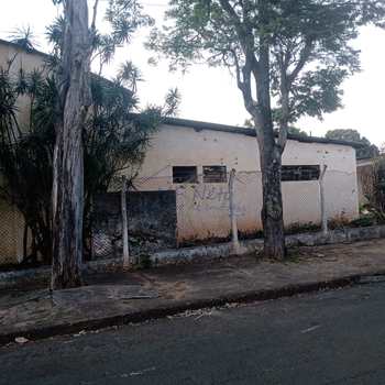 Armazém ou Barracão em Pirassununga, bairro Vila Industrial