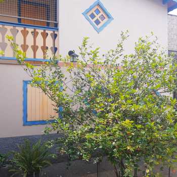 Casa em Pirassununga, bairro Cidade Jardim