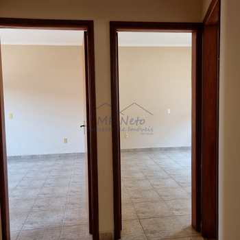Casa em Pirassununga, bairro Cidade Jardim