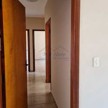 Casa em Pirassununga, bairro Cidade Jardim