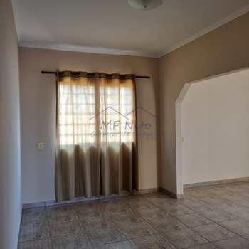 Casa em Pirassununga, bairro Cidade Jardim