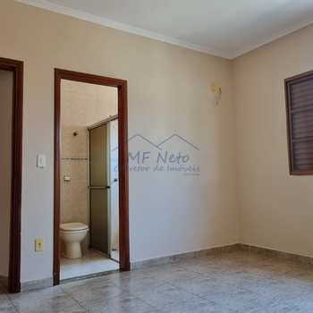 Casa em Pirassununga, bairro Cidade Jardim