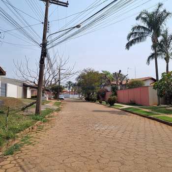 Casa em Pirassununga, bairro Cidade Jardim