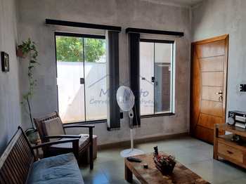 Casa, código 10133441 em Pirassununga, bairro Jardim Girassol