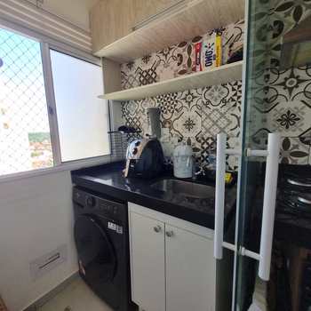 Apartamento em Pirassununga, bairro Condomínio Residencial Canto dos Pássaros