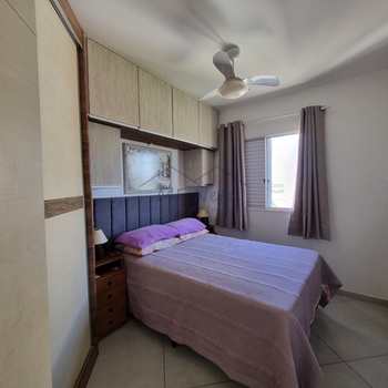 Apartamento em Pirassununga, bairro Condomínio Residencial Canto dos Pássaros