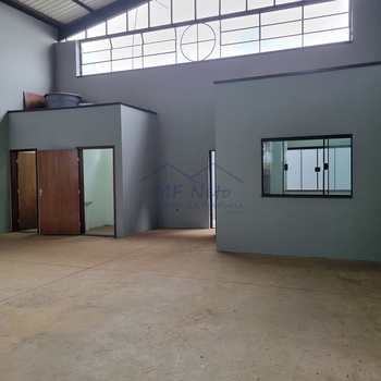 Galpão em Pirassununga, bairro Vila Nova