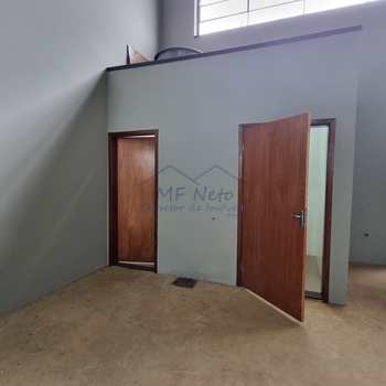 Galpão em Pirassununga, bairro Vila Nova