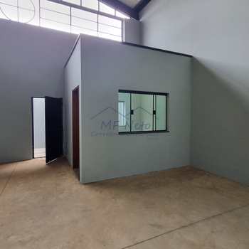 Galpão em Pirassununga, bairro Vila Nova