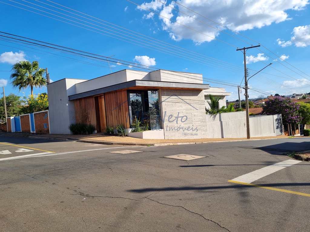 Prédio Comercial em Pirassununga, no bairro Centro