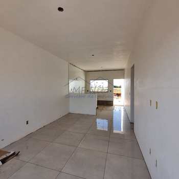 Casa em Pirassununga, bairro Jardim Portal D' São José