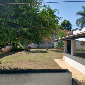 Casa em Pirassununga, bairro Centro