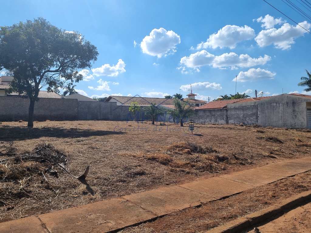 Terreno em Pirassununga, no bairro Cidade Jardim
