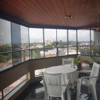 Apartamento em Pirassununga, bairro Edifício Residencial Park - Centro