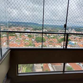 Apartamento em Pirassununga, bairro Edifício Residencial Park - Centro