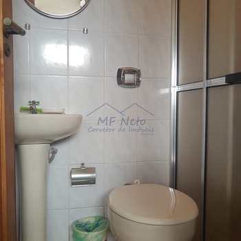 Apartamento em Pirassununga, bairro Edifício Residencial Park - Centro