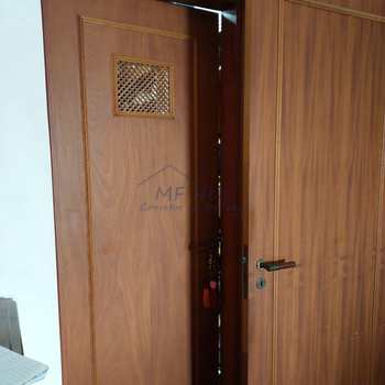 Apartamento em Pirassununga, bairro Edifício Residencial Park - Centro