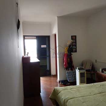 Apartamento em Pirassununga, bairro Edifício Residencial Park - Centro