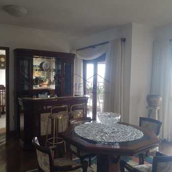 Apartamento em Pirassununga, bairro Edifício Residencial Park - Centro