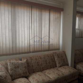 Apartamento em Pirassununga, bairro Edifício Residencial Park - Centro