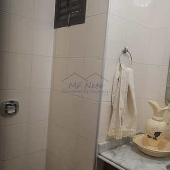 Apartamento em Pirassununga, bairro Edifício Residencial Park - Centro