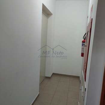 Apartamento em Pirassununga, bairro Edifício Residencial Park - Centro