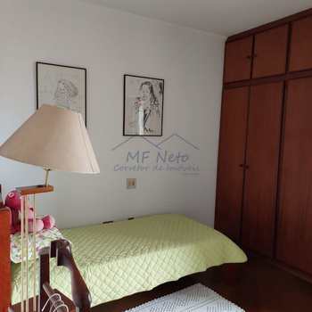 Apartamento em Pirassununga, bairro Edifício Residencial Park - Centro