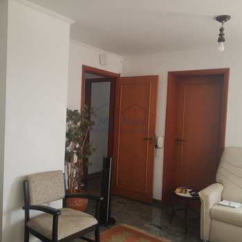 Apartamento em Pirassununga, bairro Edifício Residencial Park - Centro