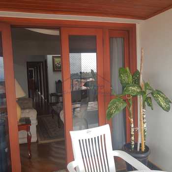 Apartamento em Pirassununga, bairro Edifício Residencial Park - Centro