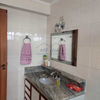 Apartamento em Pirassununga, bairro Edifício Residencial Park - Centro