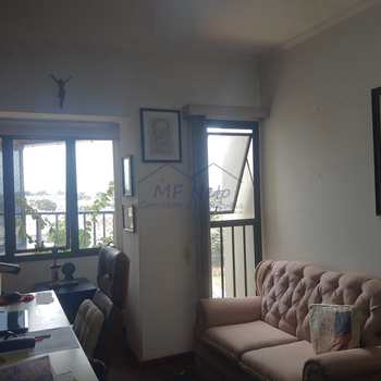 Apartamento em Pirassununga, bairro Edifício Residencial Park - Centro