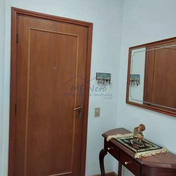 Apartamento em Pirassununga, bairro Edifício Residencial Park - Centro