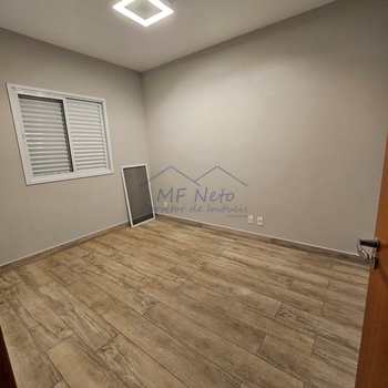 Apartamento em Pirassununga, bairro Jardim Europa