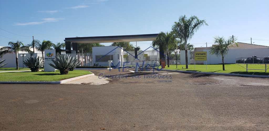 Terreno de Condomínio em Pirassununga, no bairro Jardim Quinta das Flores