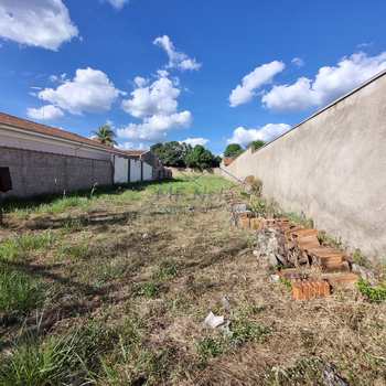 Terreno Comercial em Pirassununga, bairro Centro