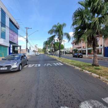 Terreno Comercial em Pirassununga, bairro Centro