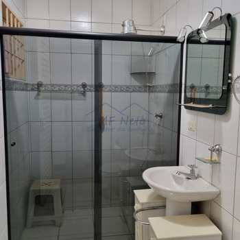 Casa em Pirassununga, bairro Jardim do Lago