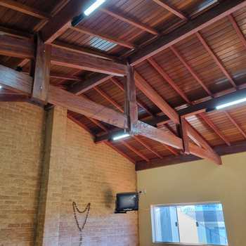 Casa em Pirassununga, bairro Jardim do Lago