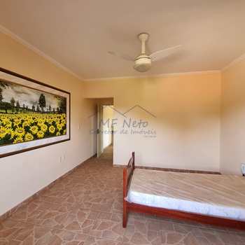 Casa em Pirassununga, bairro Jardim do Lago