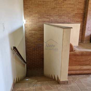 Casa em Pirassununga, bairro Jardim do Lago