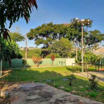 Casa em Pirassununga, bairro Jardim do Lago