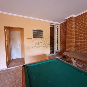 Casa em Pirassununga, bairro Jardim do Lago