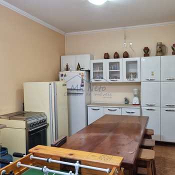 Casa em Pirassununga, bairro Jardim do Lago