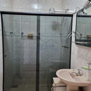 Casa em Pirassununga, bairro Jardim do Lago