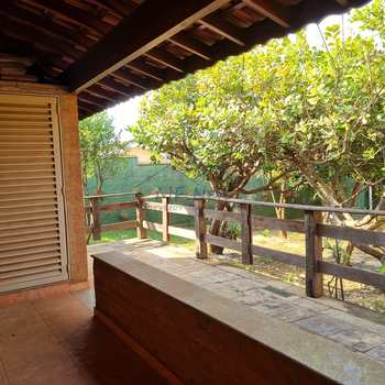 Casa em Pirassununga, bairro Jardim do Lago