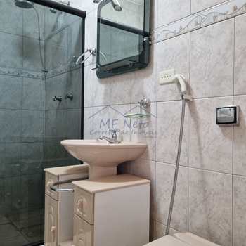 Casa em Pirassununga, bairro Jardim do Lago