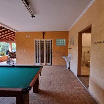Casa em Pirassununga, bairro Jardim do Lago